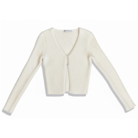 Abercrombie & Fitch Fuzzy Pearl Button Cream Cropped Cardigan XS Soft Knit - Picture 4 of 7